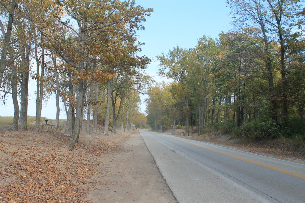 Photo: Peninsula Drive