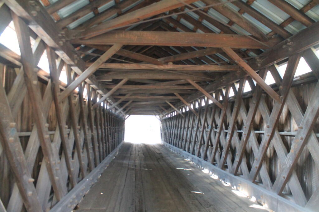 Photo: Inside the Bridge