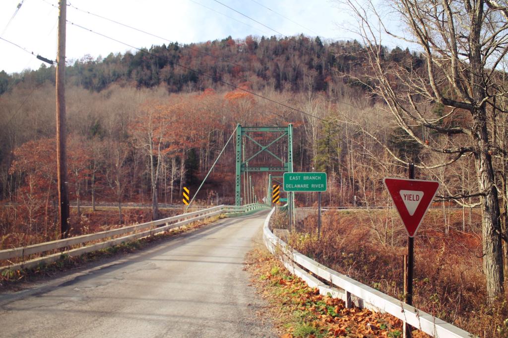 Photo: Yield - One Lane Bridge