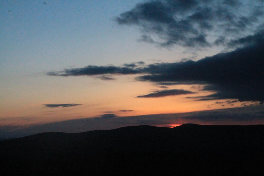 Photo: Rising