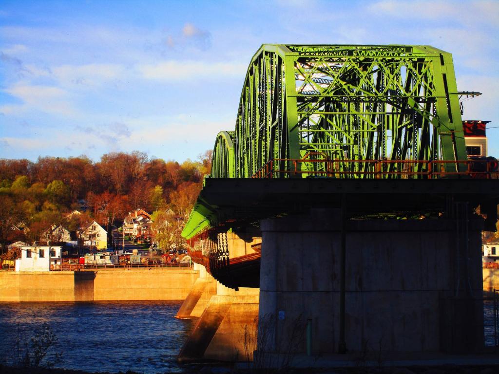 Photo: Lock 11 Bridge Dam