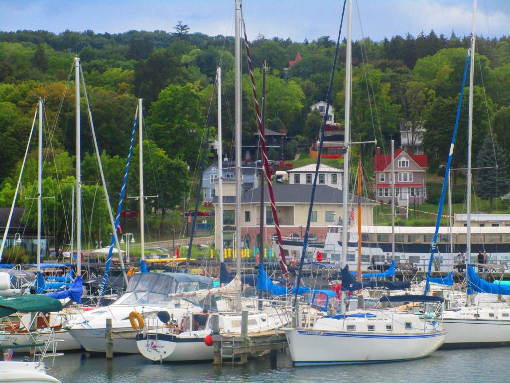 Photo: Sailboats Photo: Sailboats