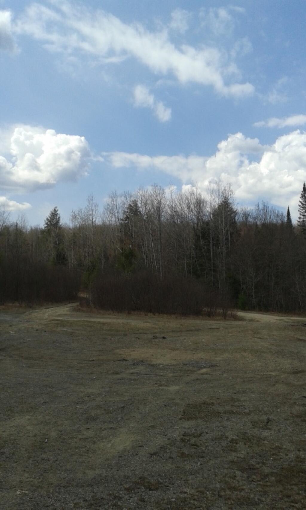 Photo: Auger Falls Parking Area