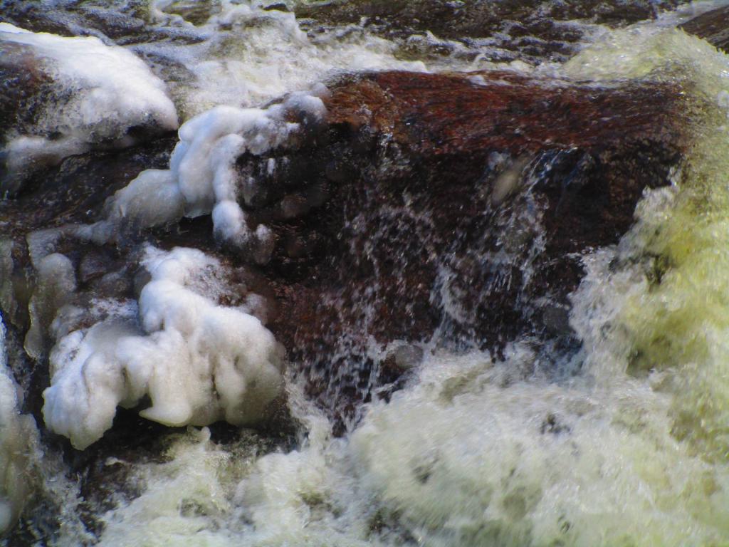 Photo: Splash goes the Bores River
