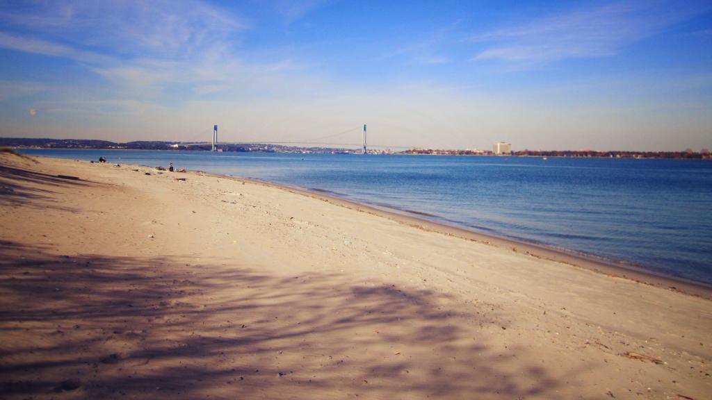 Photo: Verrazano Narrows from Coney Island Creek