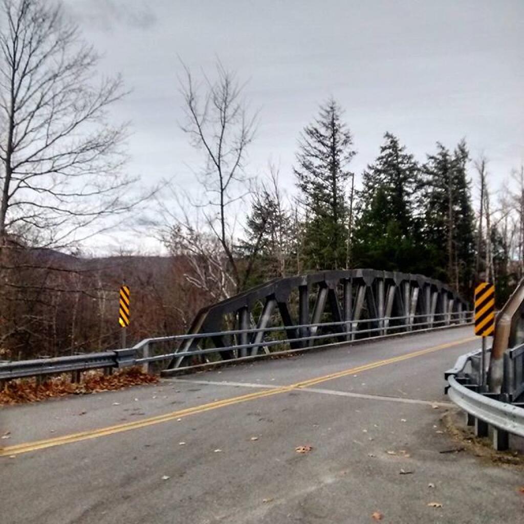 Photo: Silver Bridge on Brooklyn Road