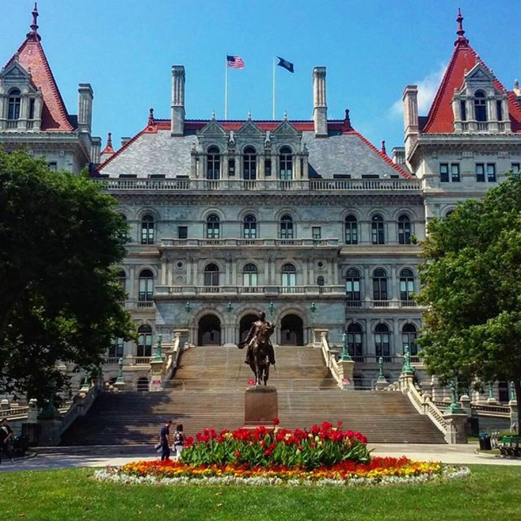Photo: Capitol