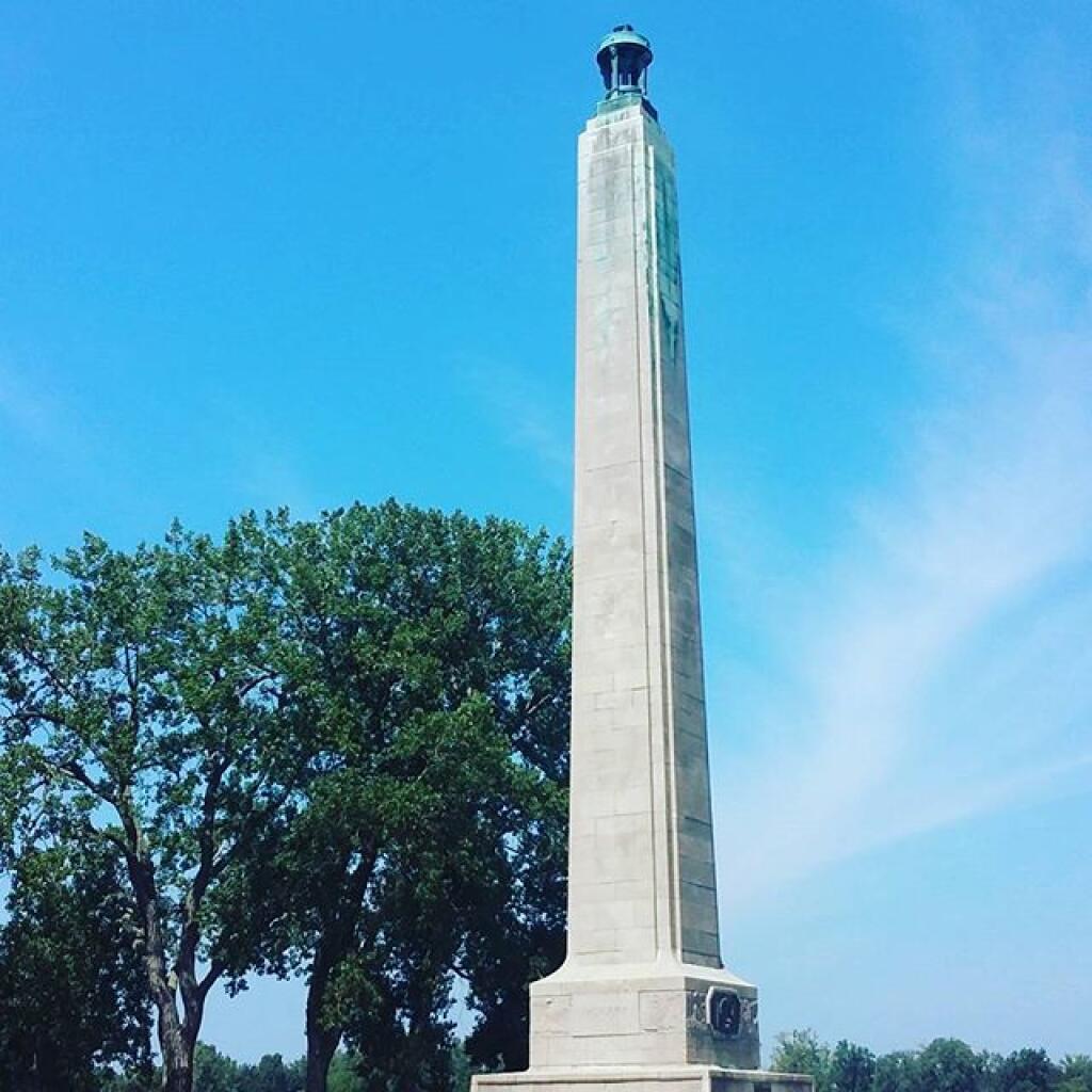 Photo: Perry Monument