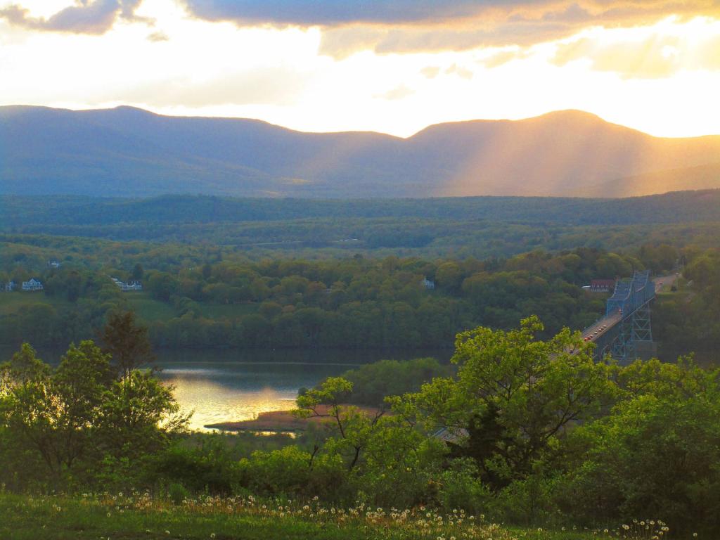 Photo: Bridge to Catskill [Expires May 25 2026]