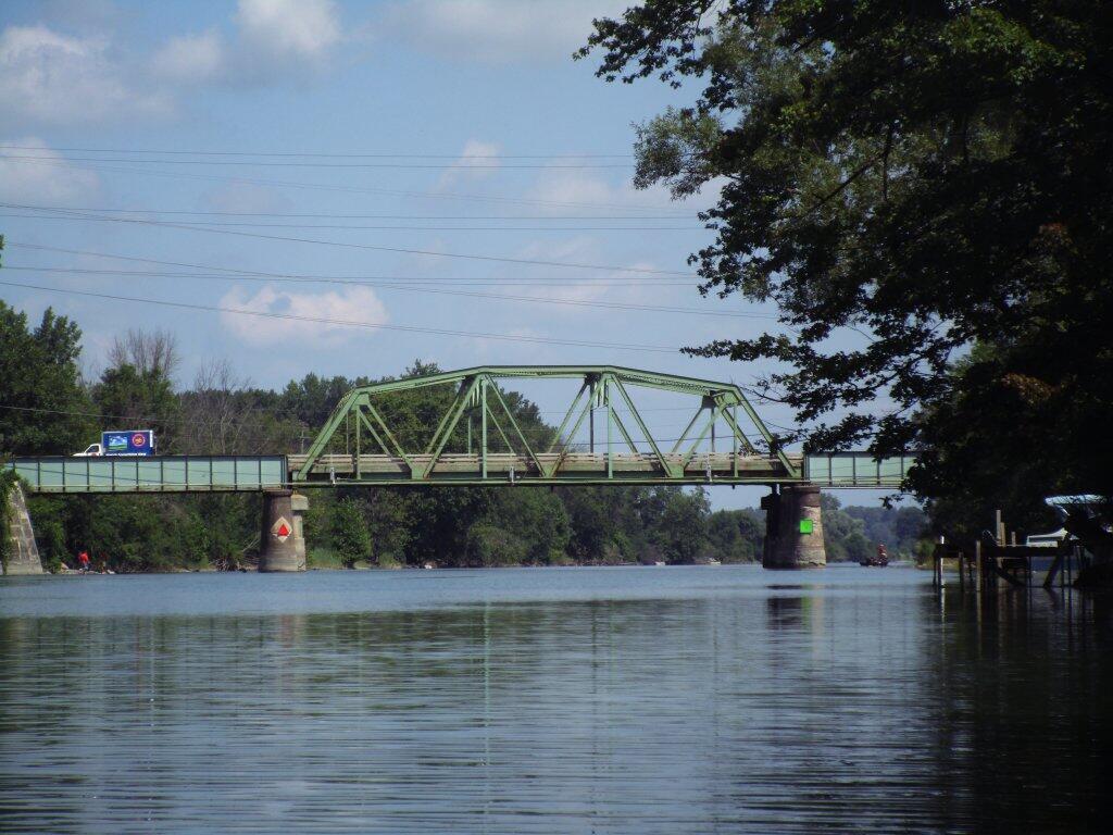 Photo: NY 5 And 20 Bridge