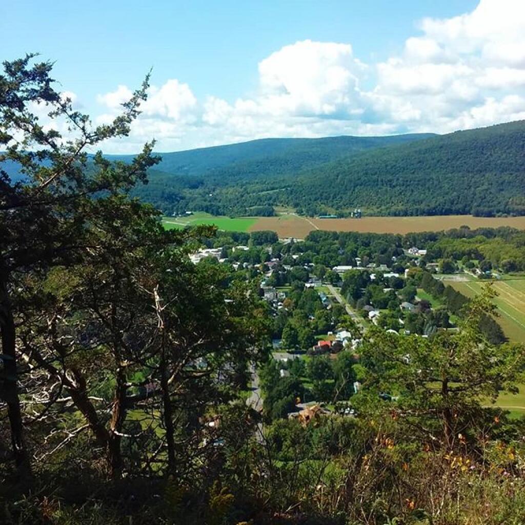 Photo: Middleburg