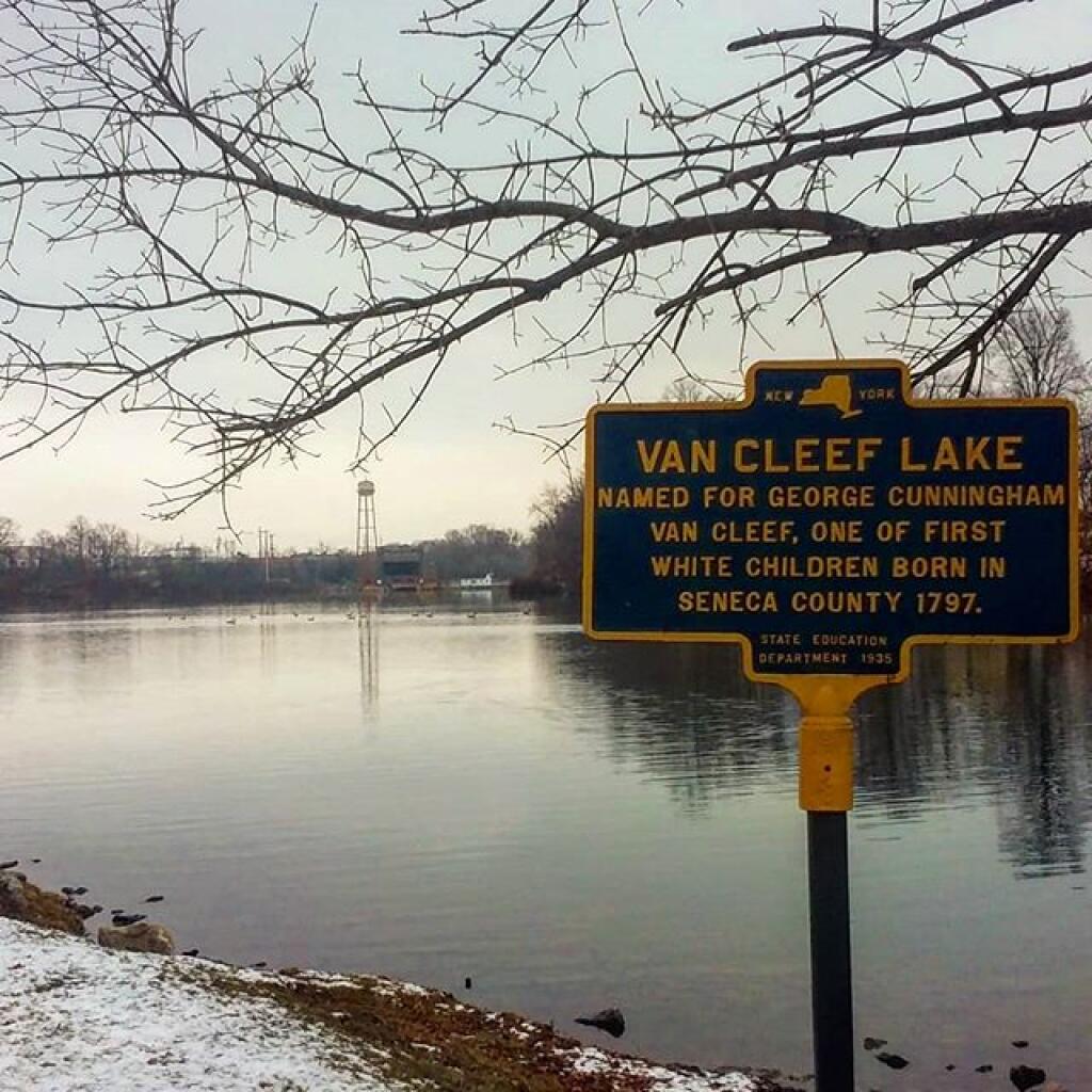 Photo: Van Cleft Lake