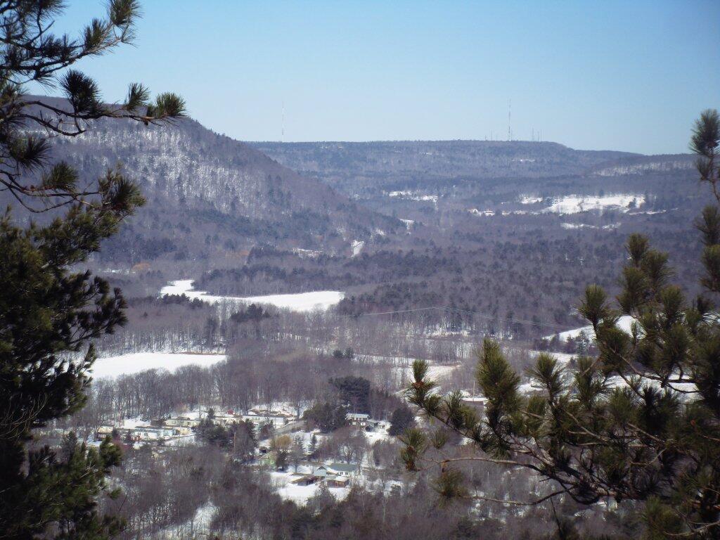 Photo: Wolf Hill