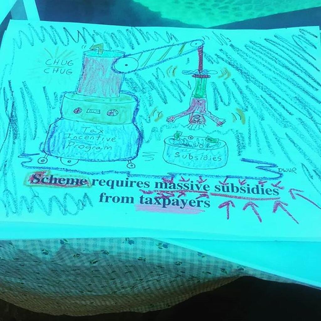 Photo: I like coloring with crayons
