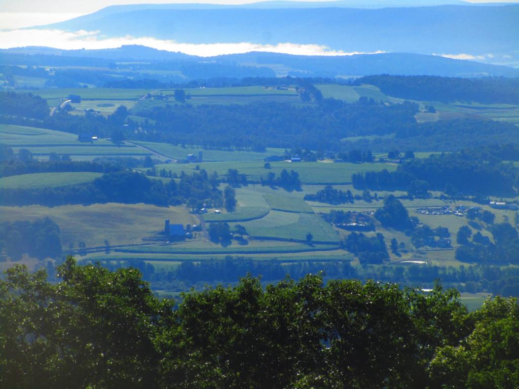 Photo: Lamb\'s Overlook [Expires August 20 2026]