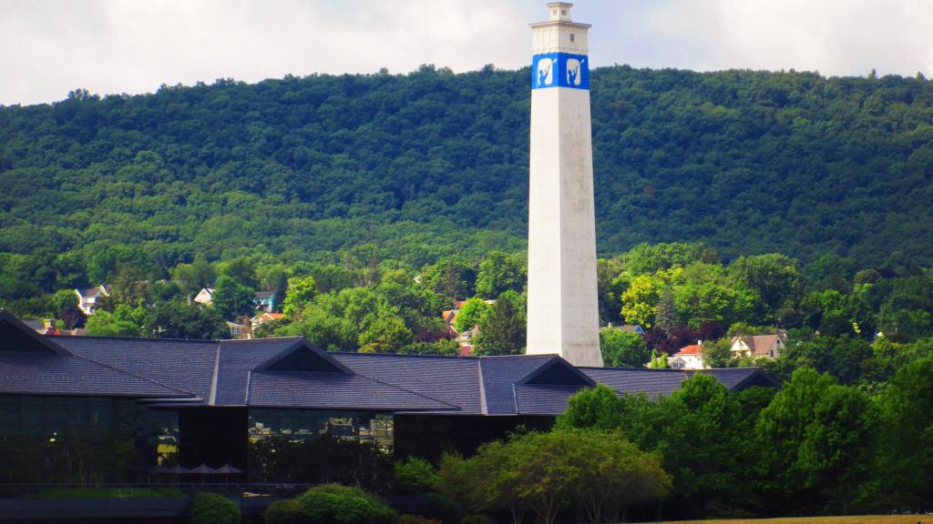 Photo: Corning Glass Headquarters and the Little Joe Tower